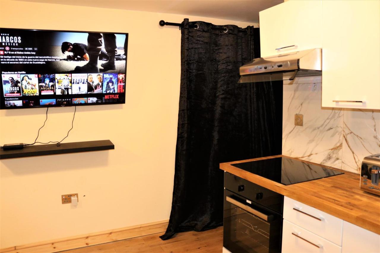 Umbrella Properties Private Apartment Бірмінгем Екстер'єр фото